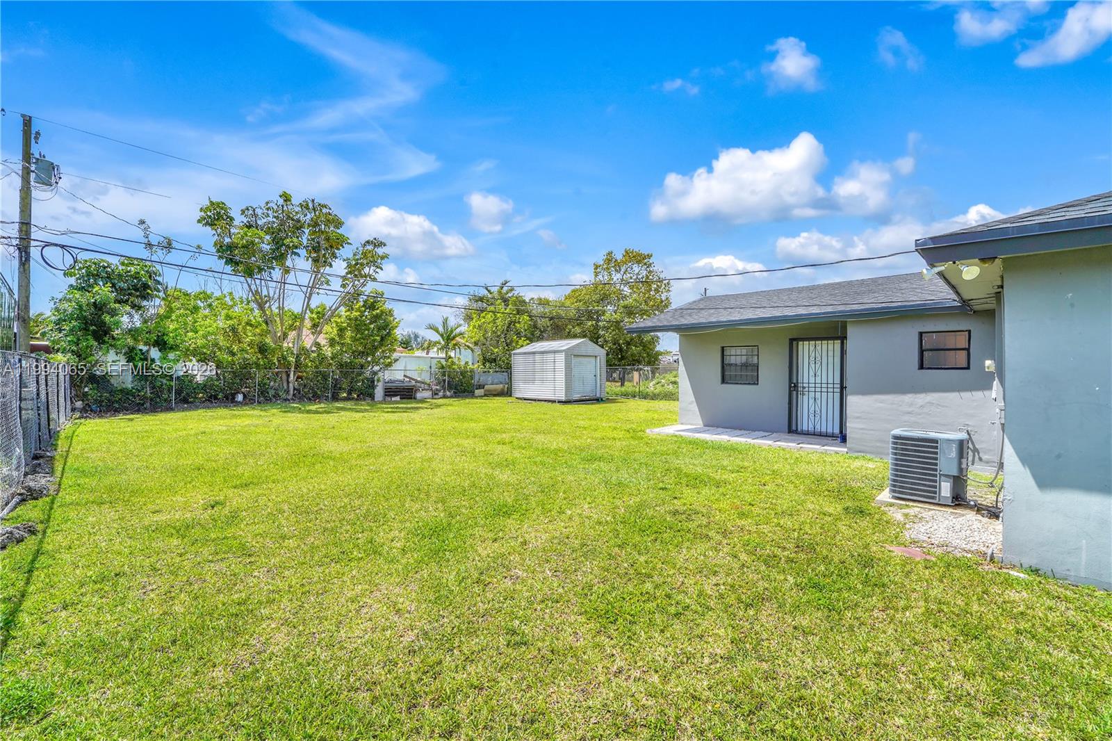 10960 SW 219th St Miami, FL 33170