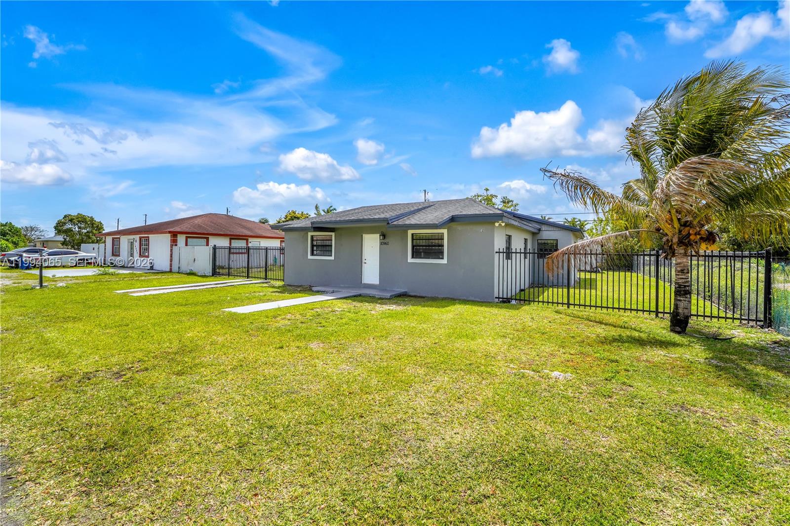 10960 SW 219th St Miami, FL 33170