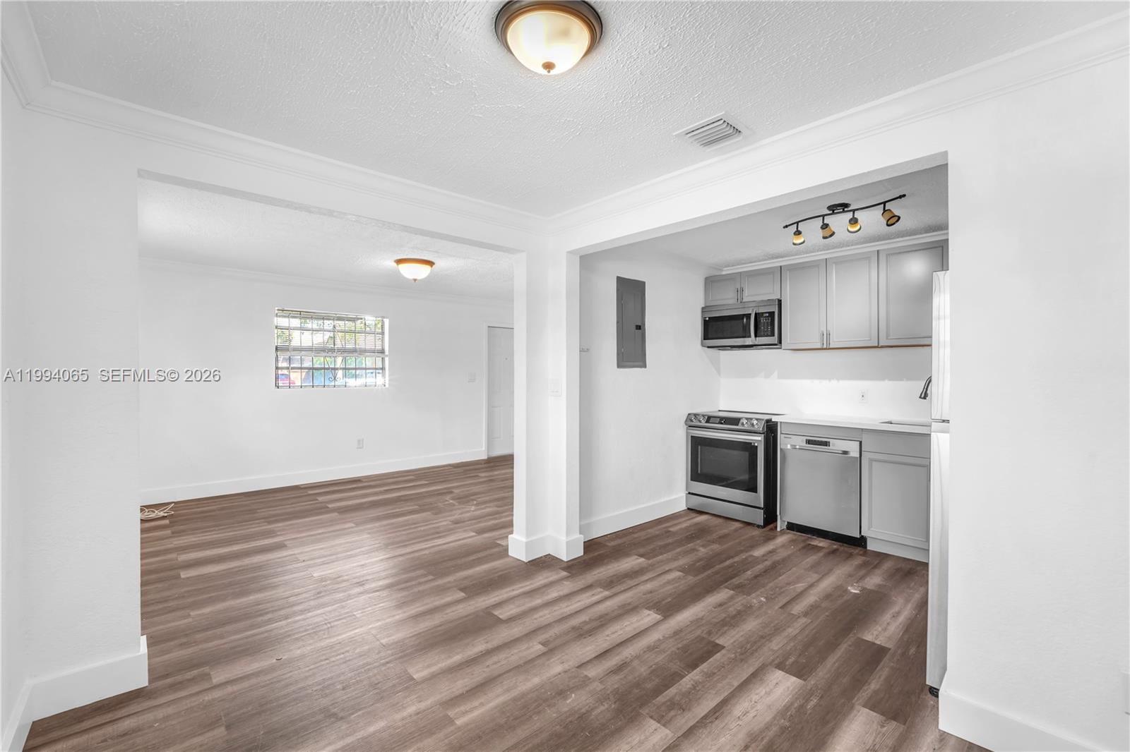 10960 SW 219th St Miami, FL 33170