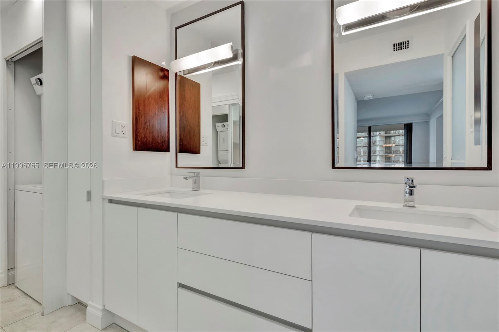 2901 NE Bayshore Dr #16G Miami, FL 33133