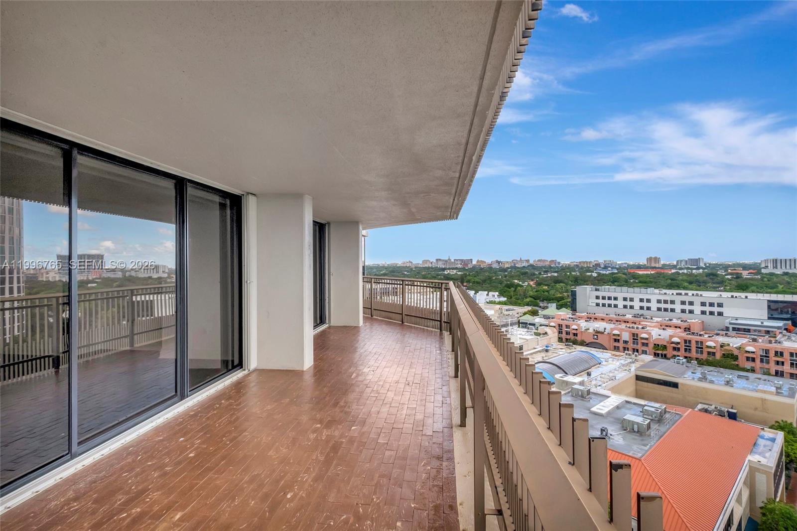 2901 NE Bayshore Dr #16G Miami, FL 33133