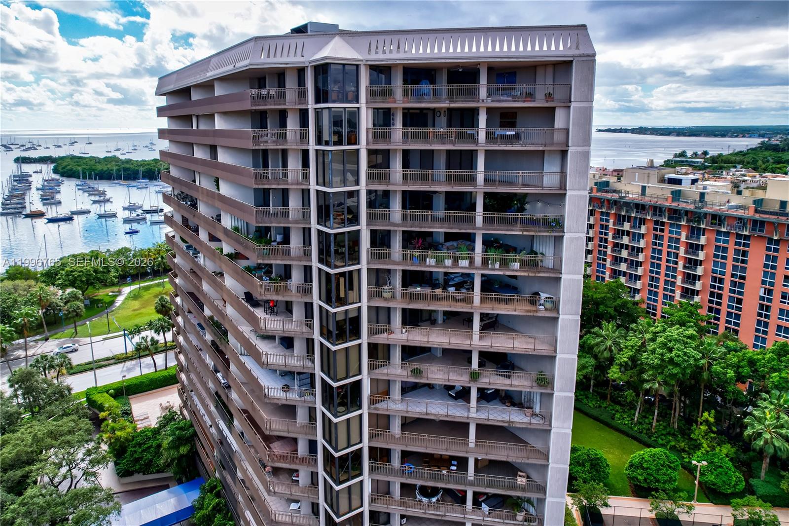 2901 NE Bayshore Dr #16G Miami, FL 33133