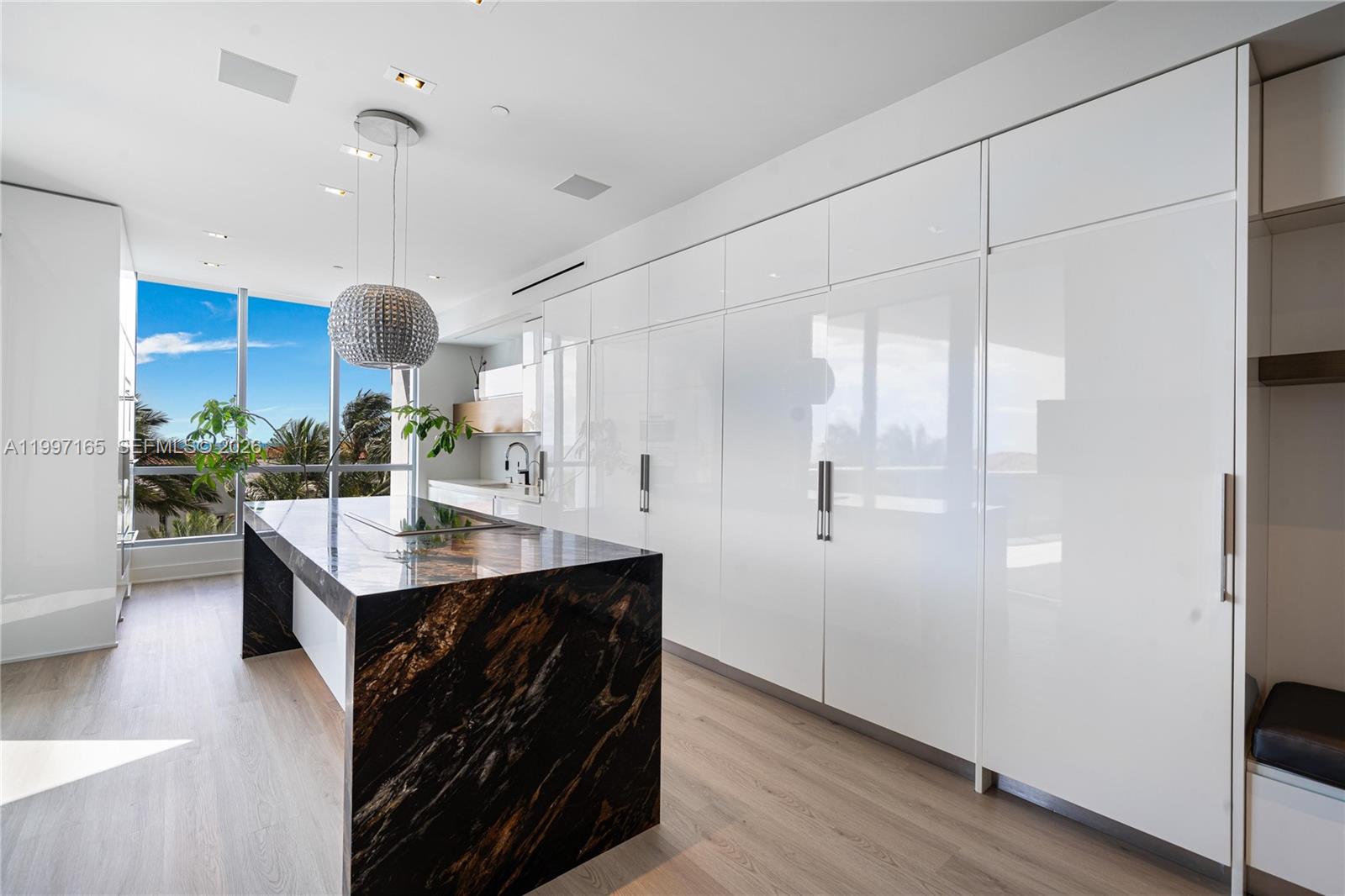 5959 Collins Ave #705 Miami Beach, FL 33140