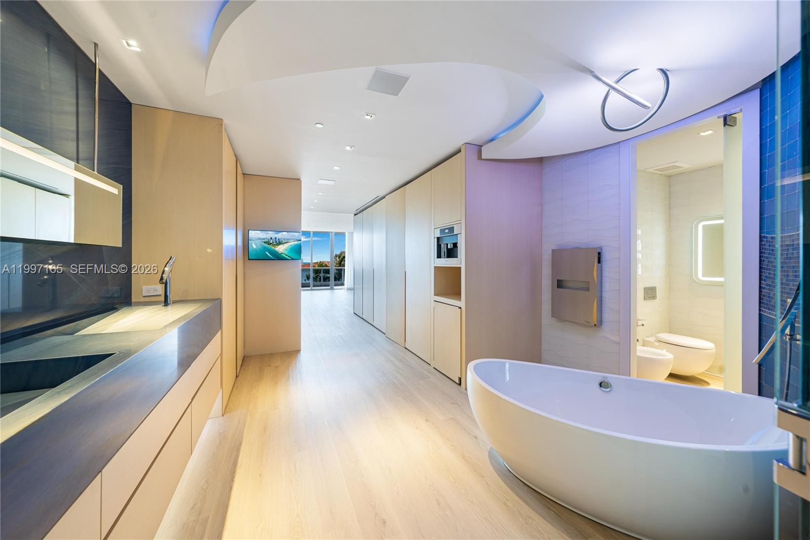 5959 Collins Ave #705 Miami Beach, FL 33140