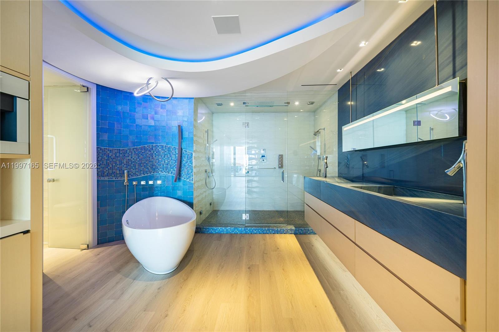 5959 Collins Ave #705 Miami Beach, FL 33140