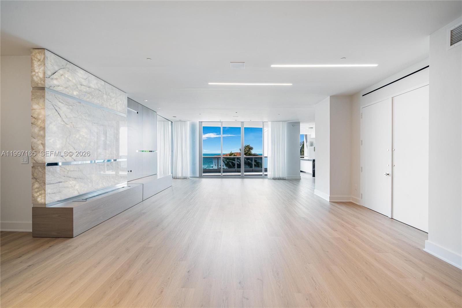 5959 Collins Ave #705 Miami Beach, FL 33140