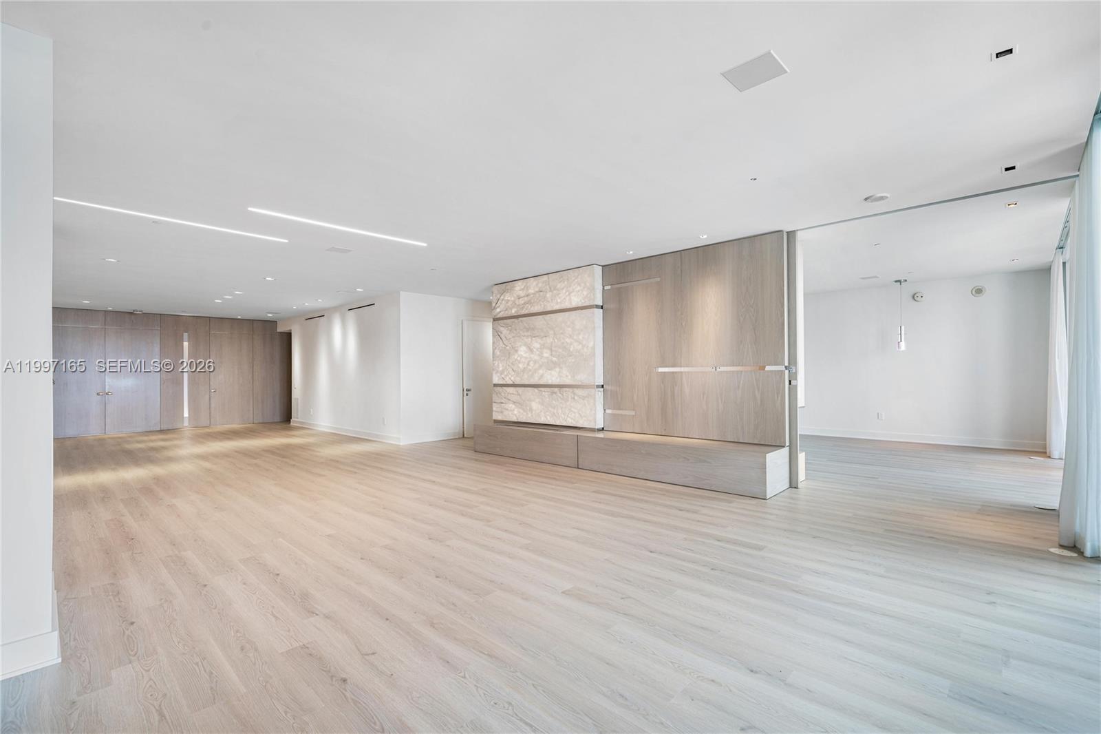 5959 Collins Ave #705 Miami Beach, FL 33140