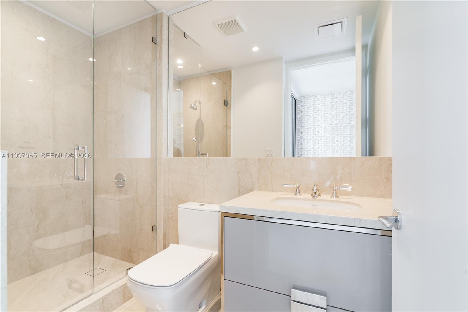 15701 Collins Ave #2302 Sunny Isles Beach, FL 33160