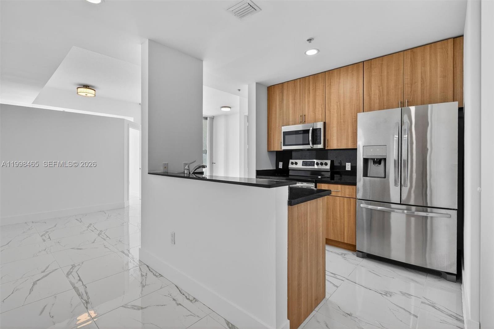 2200 NE 4th Ave #1003 Miami, FL 33137