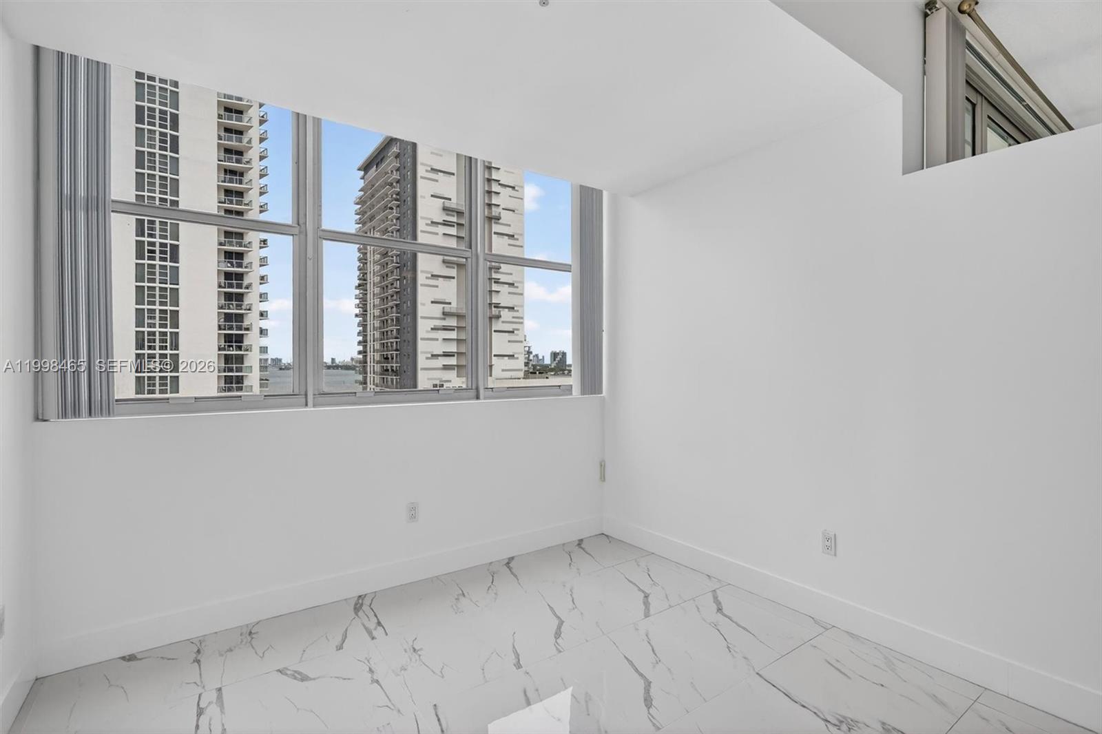 2200 NE 4th Ave #1003 Miami, FL 33137