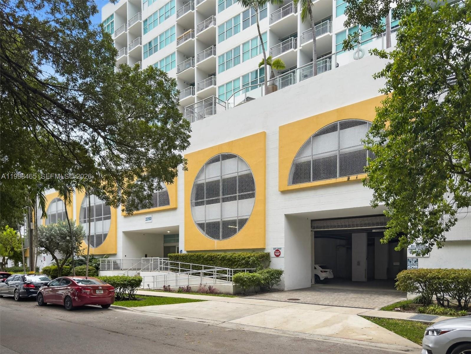2200 NE 4th Ave #1003 Miami, FL 33137