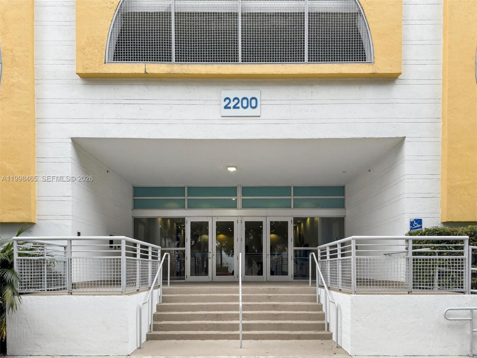 2200 NE 4th Ave #1003 Miami, FL 33137