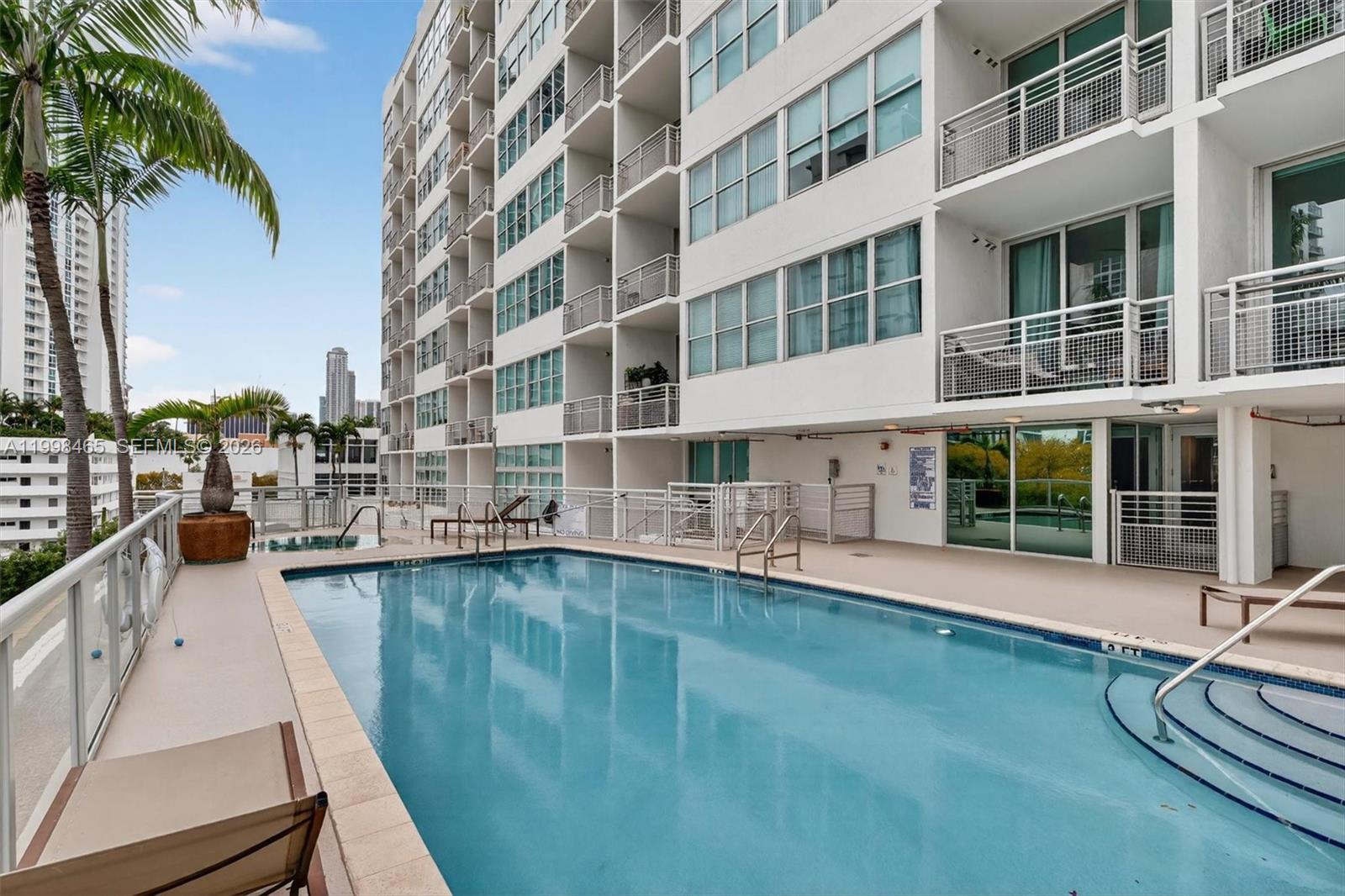 2200 NE 4th Ave #1003 Miami, FL 33137