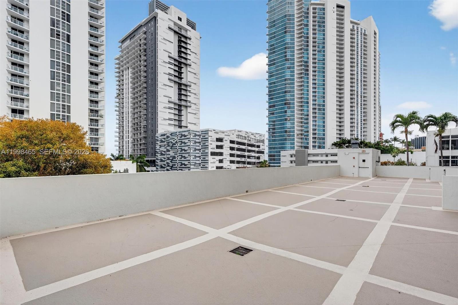 2200 NE 4th Ave #1003 Miami, FL 33137