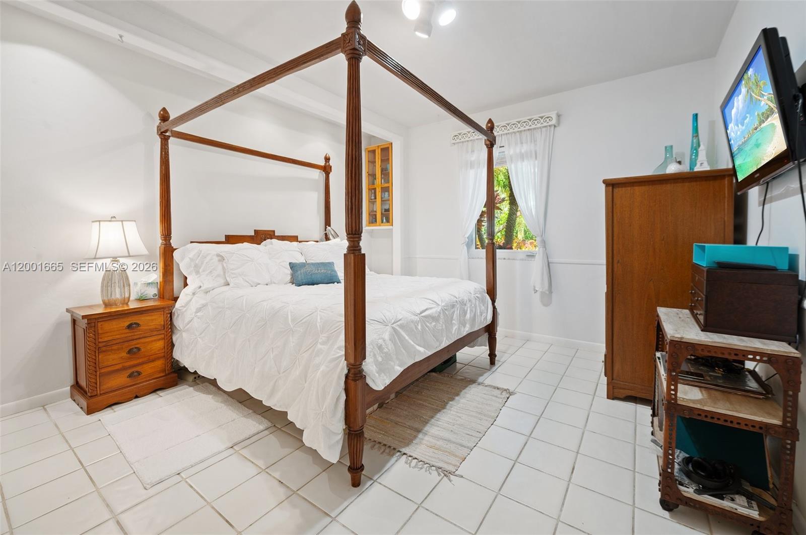 10740 SW 74th Ct Pinecrest, FL 33156