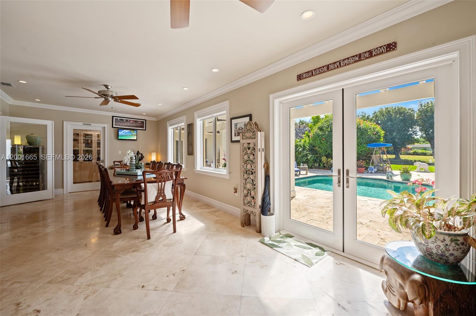 10740 SW 74th Ct Pinecrest, FL 33156