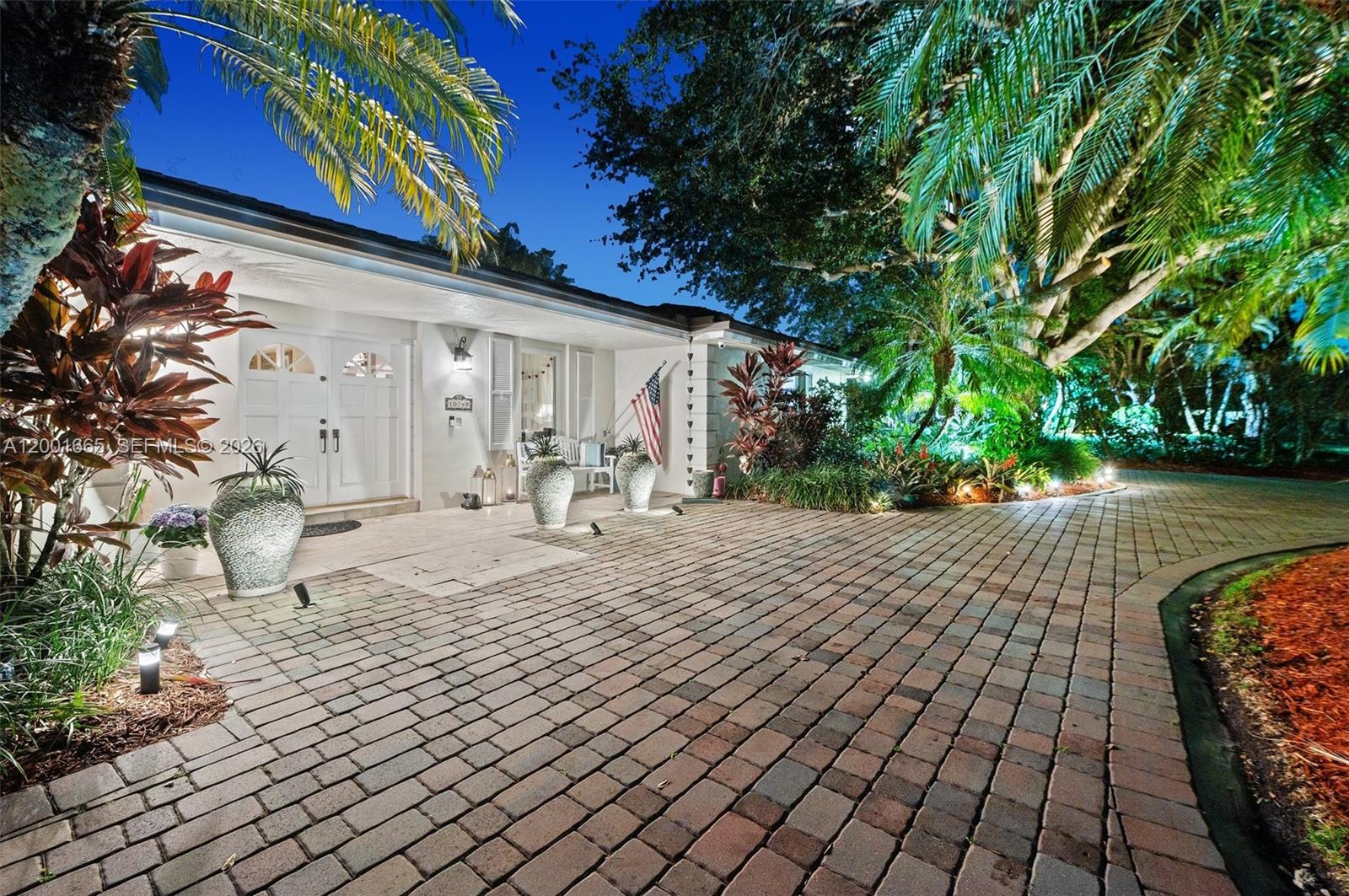 10740 SW 74th Ct Pinecrest, FL 33156