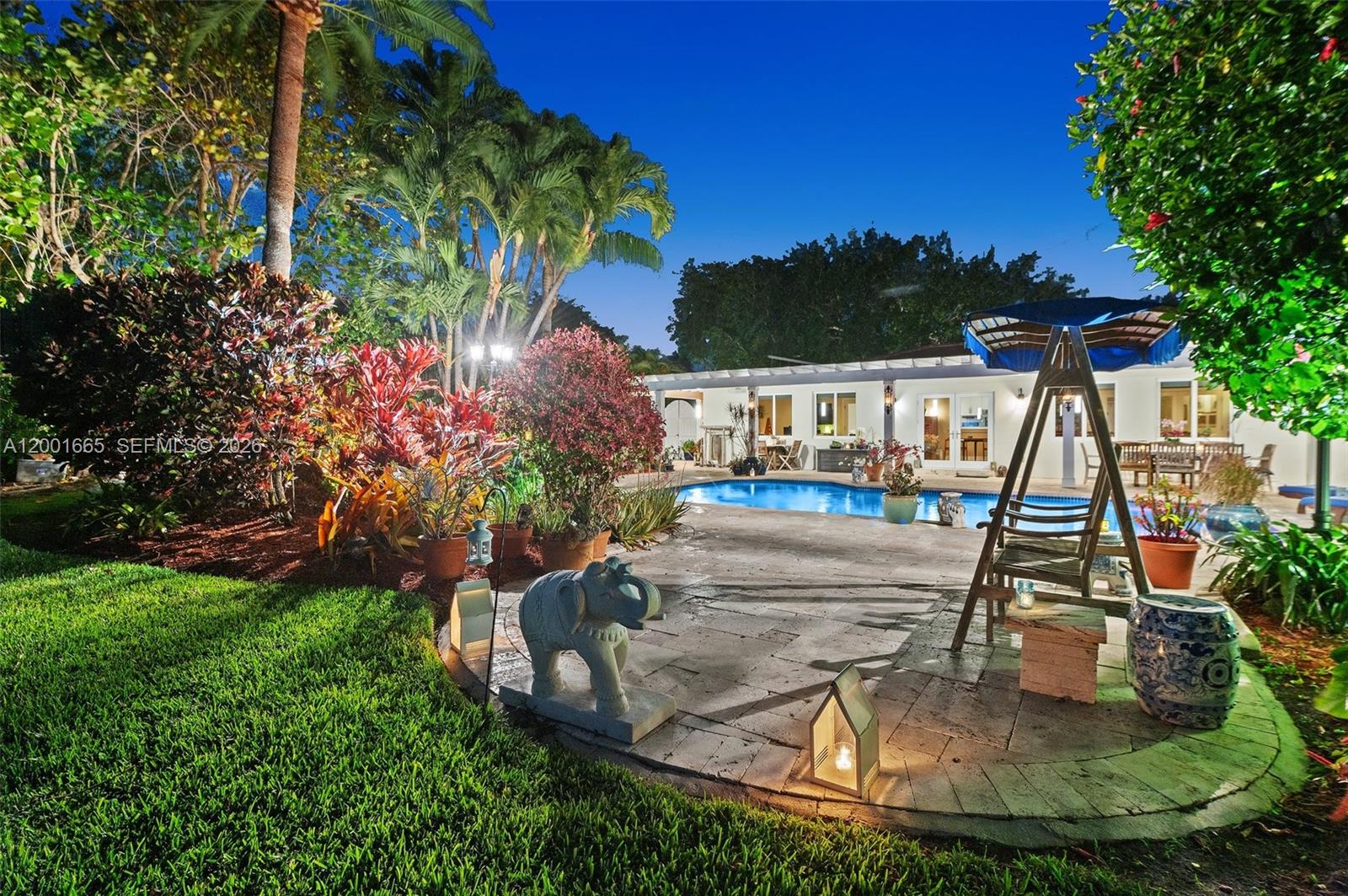 10740 SW 74th Ct Pinecrest, FL 33156