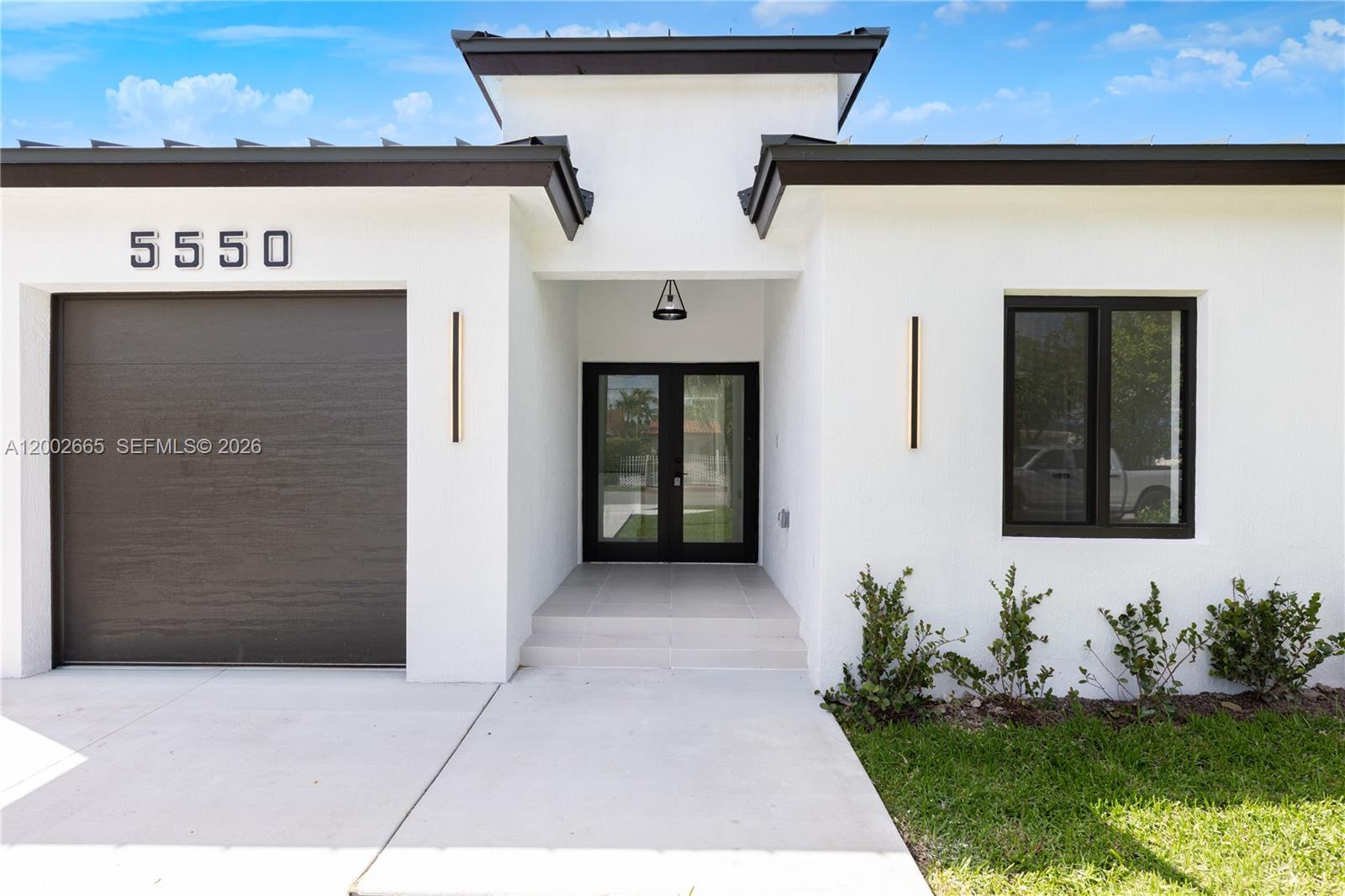 5550 SW 4th St Miami, FL 33134