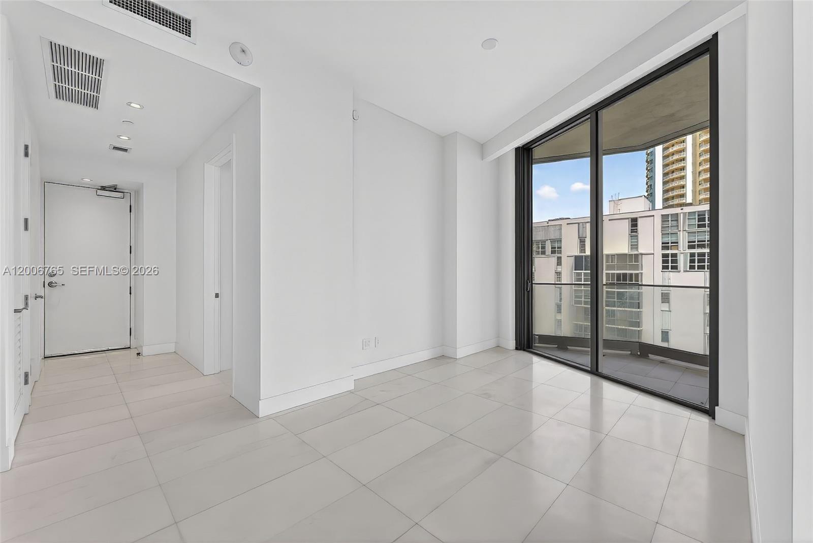 175 SE 25th Rd #604 Miami, FL 33129