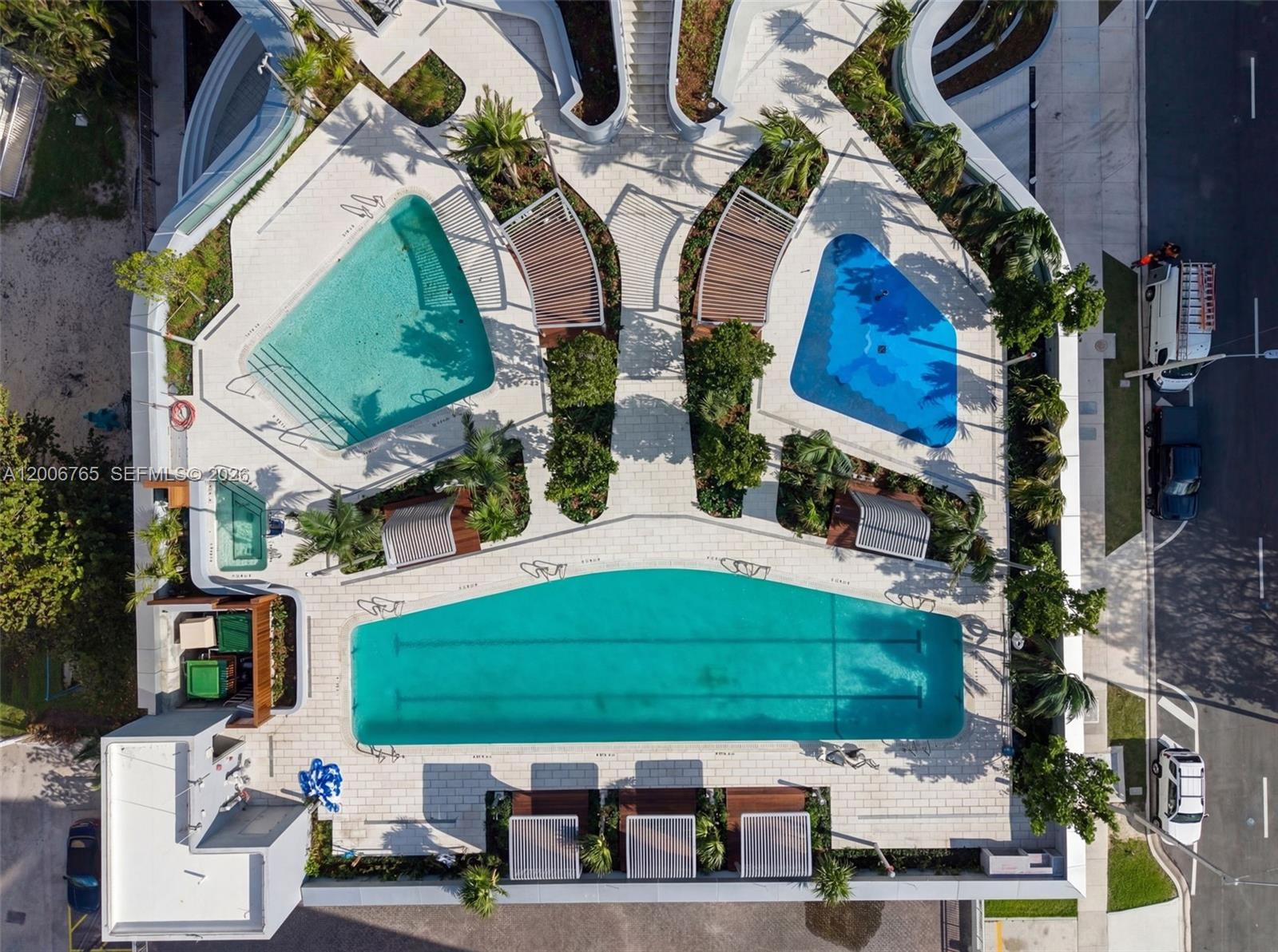 175 SE 25th Rd #604 Miami, FL 33129