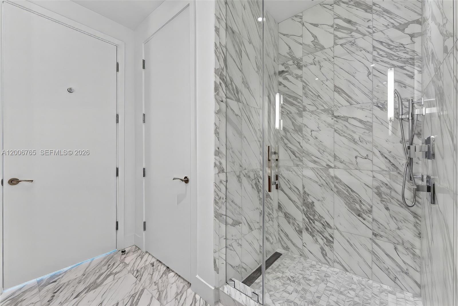 175 SE 25th Rd #604 Miami, FL 33129