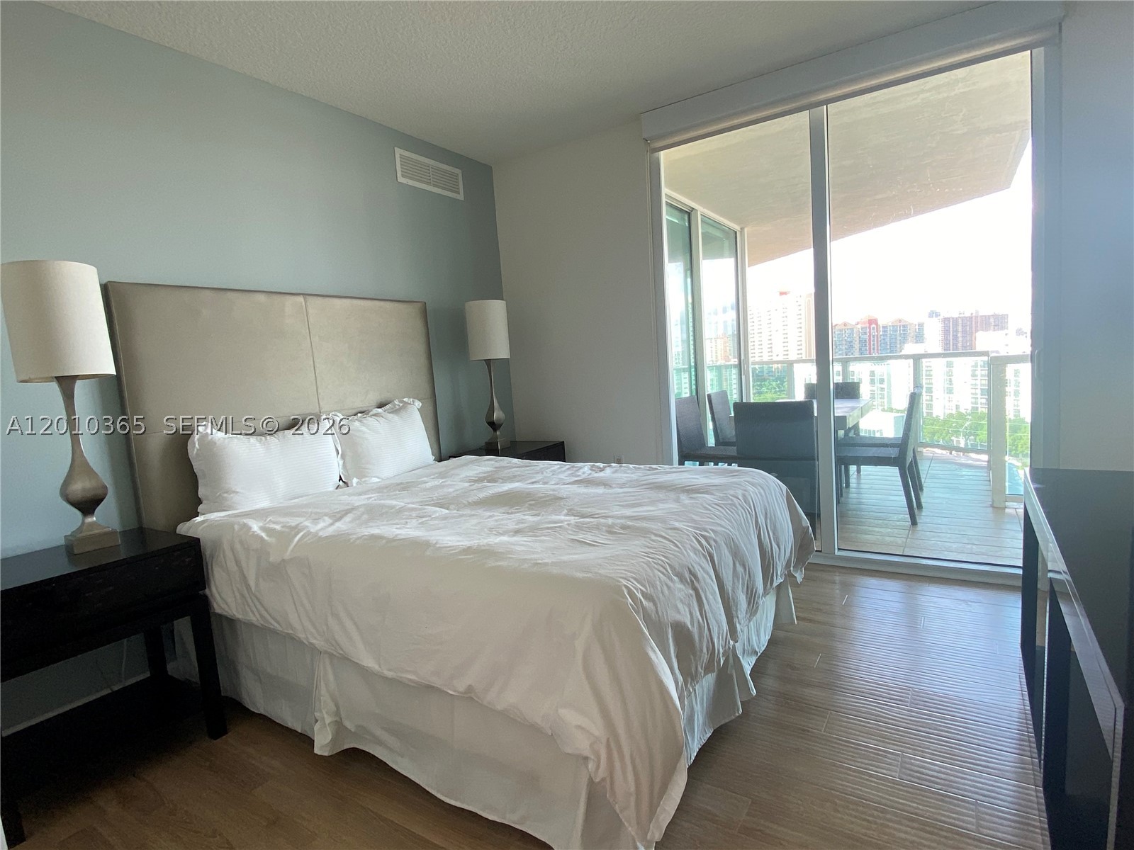image St Tropez Sunny Isles15