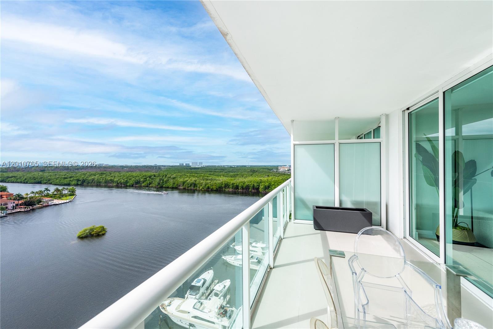400 Sunny Isles Blvd #1518 Sunny Isles Beach, FL 33160