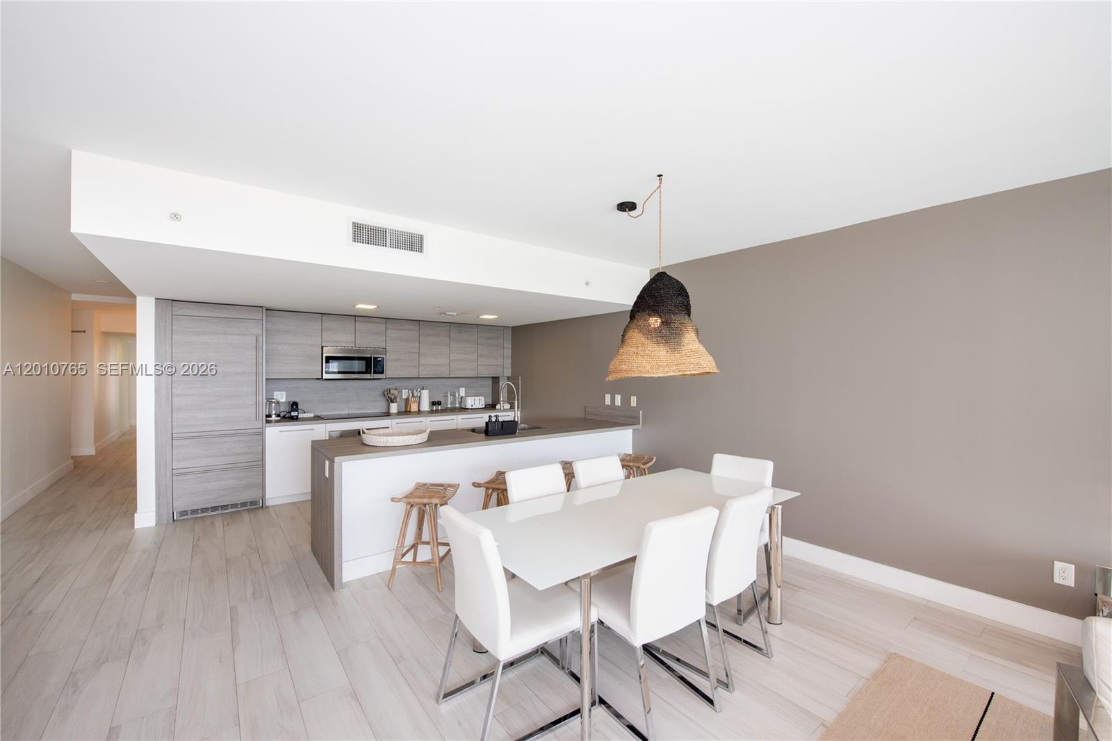 400 Sunny Isles Blvd #1518 Sunny Isles Beach, FL 33160