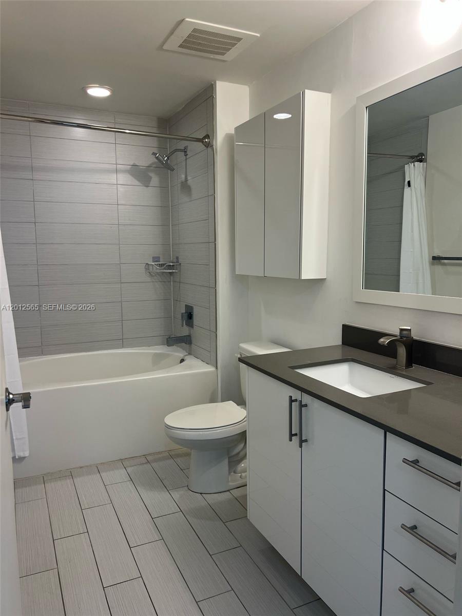 image Nine at Mary Brickell Village9