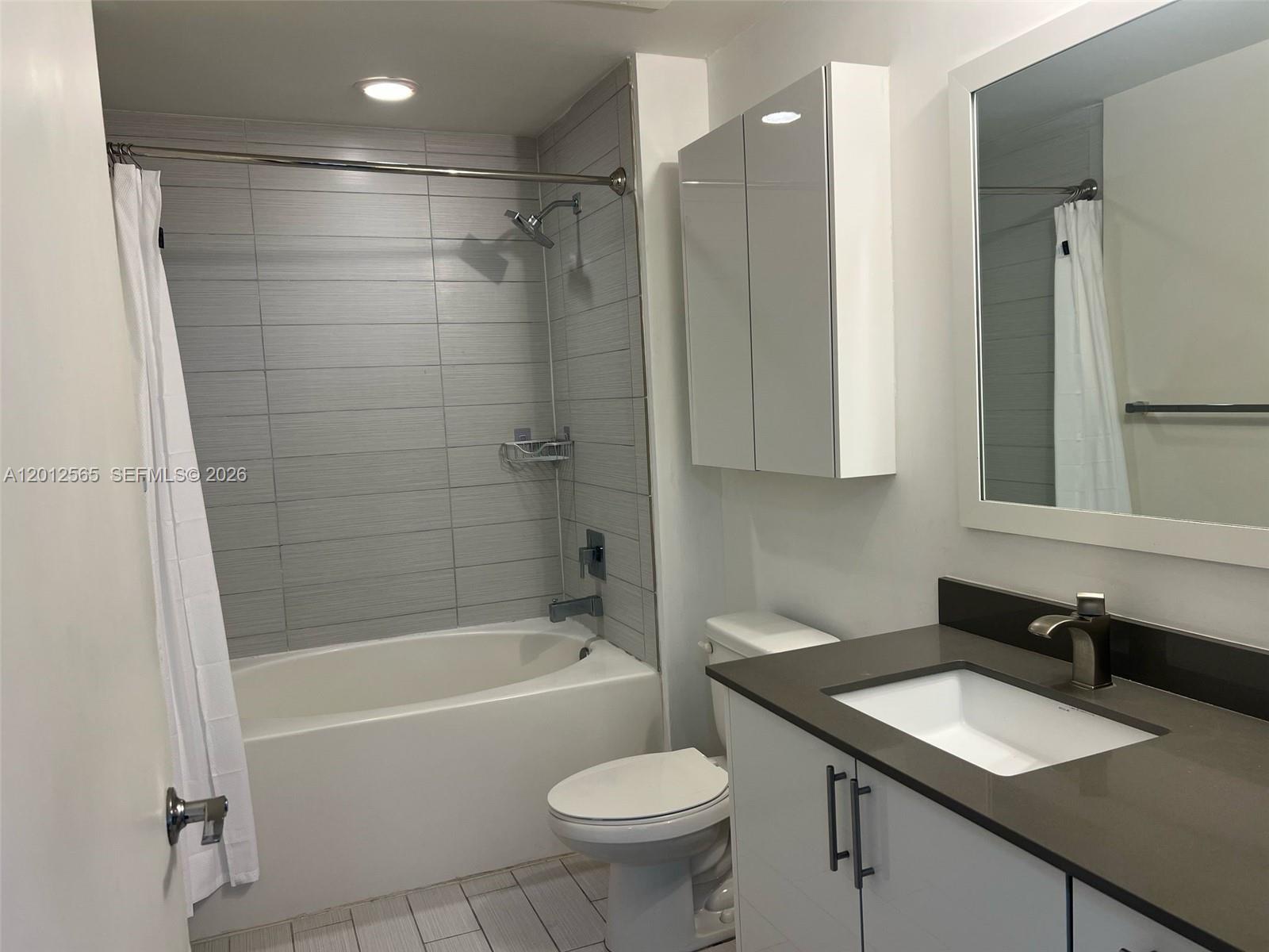 image Nine at Mary Brickell Village10
