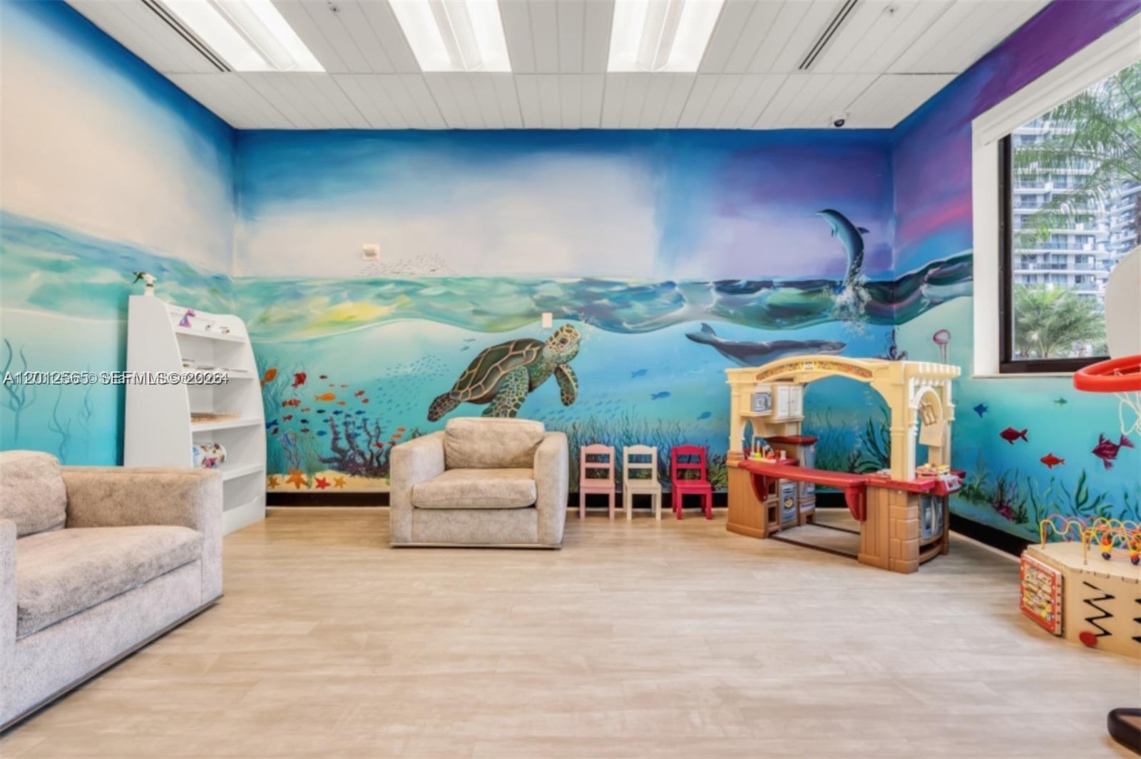 image Nine at Mary Brickell Village18