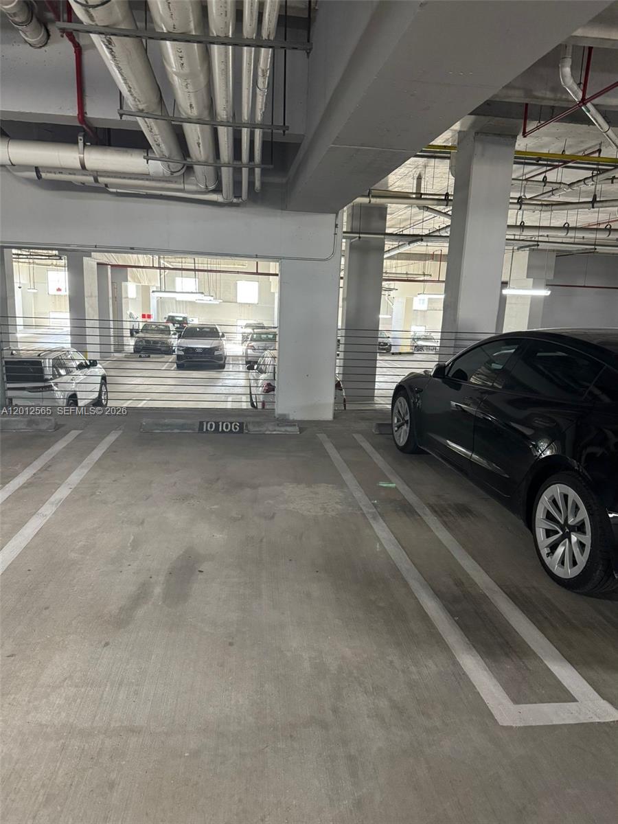 image Nine at Mary Brickell Village19
