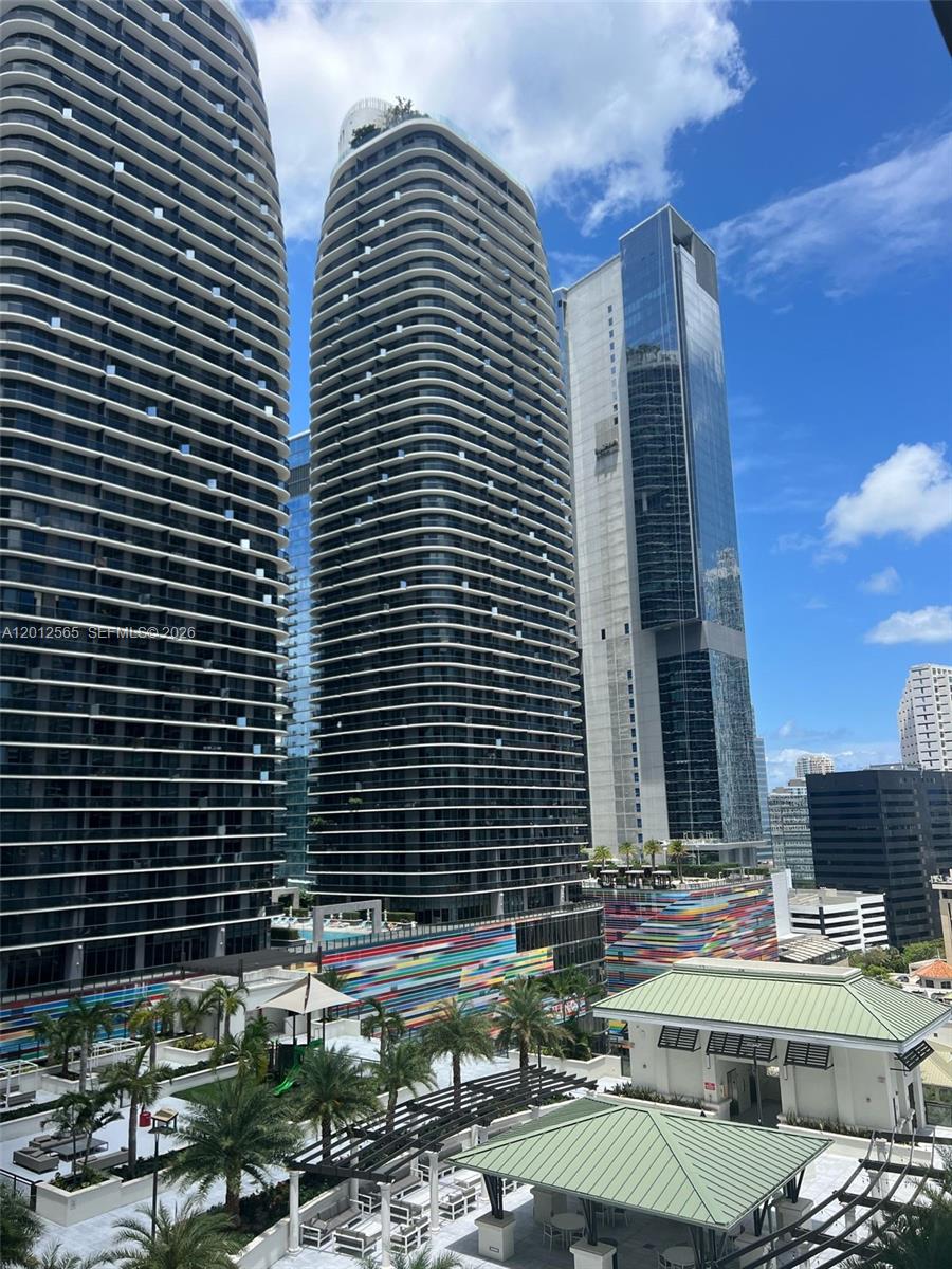 image Nine at Mary Brickell Village4