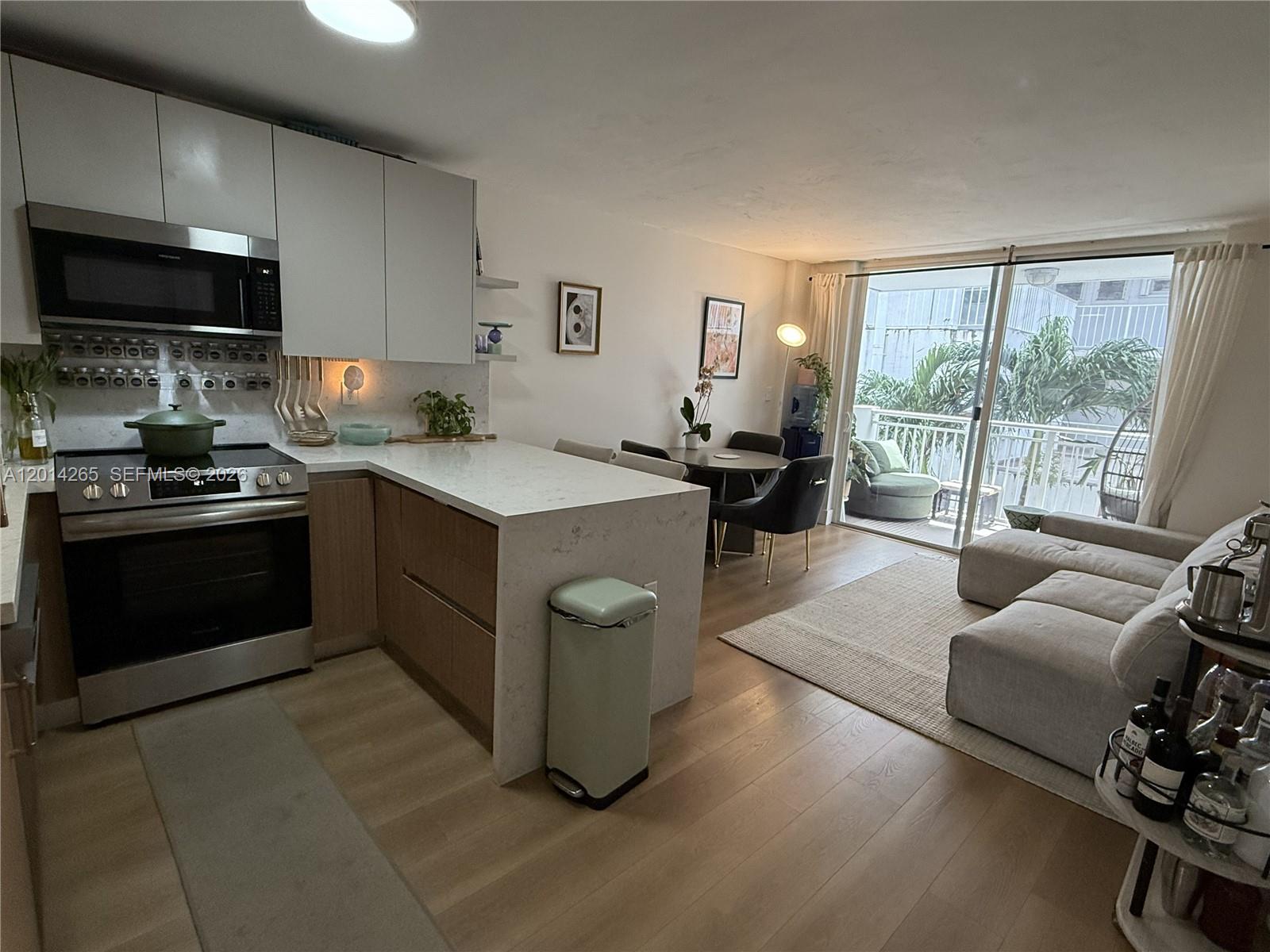 1666 West Ave #305