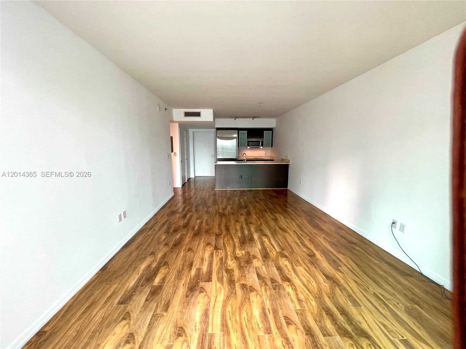 image 500 Brickell West11