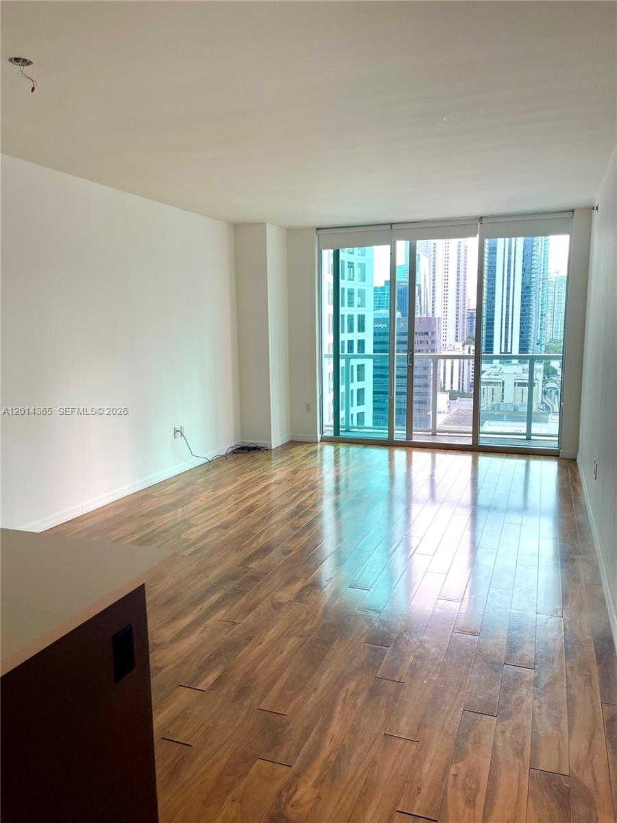 image 500 Brickell West14