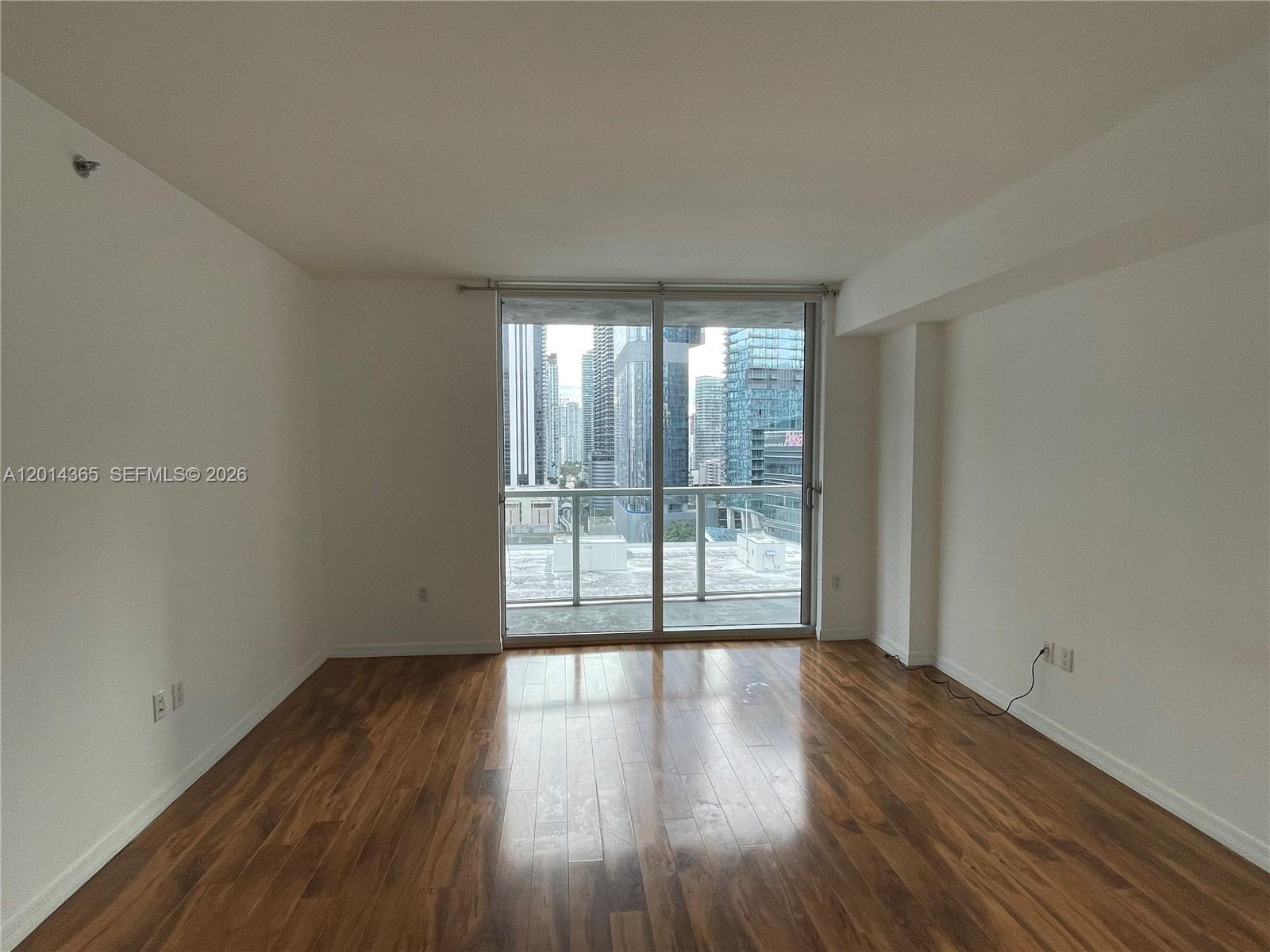 image 500 Brickell West17