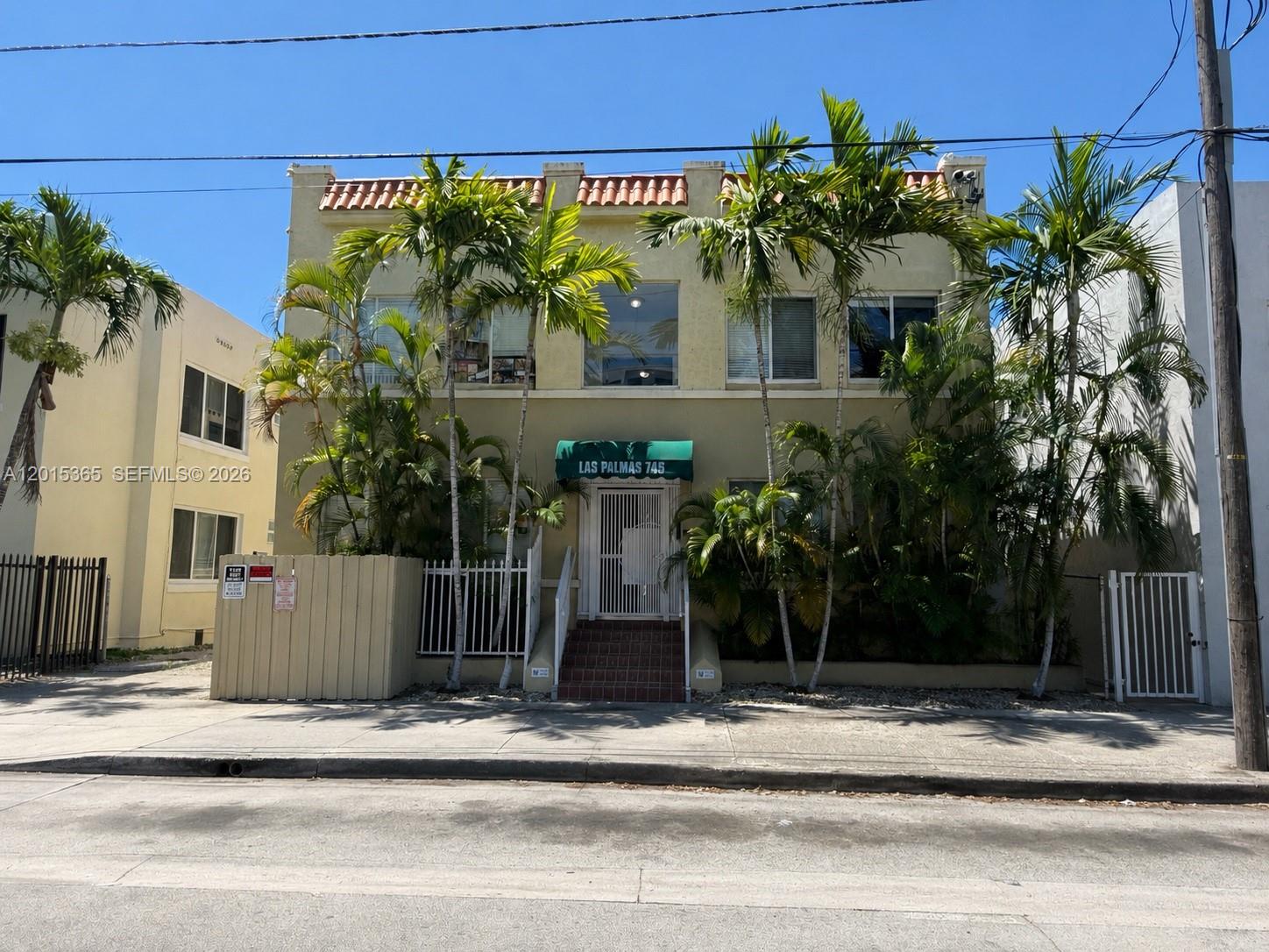 746 SW 2nd St #1