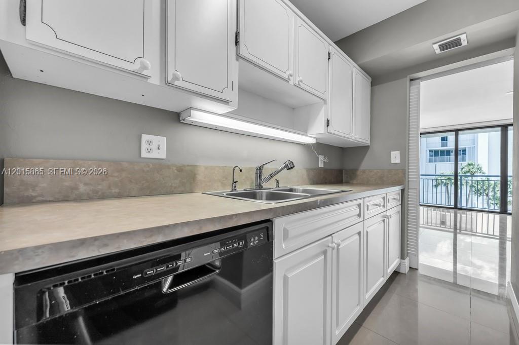 3100 NE 48th St #318 Fort Lauderdale, FL 33308