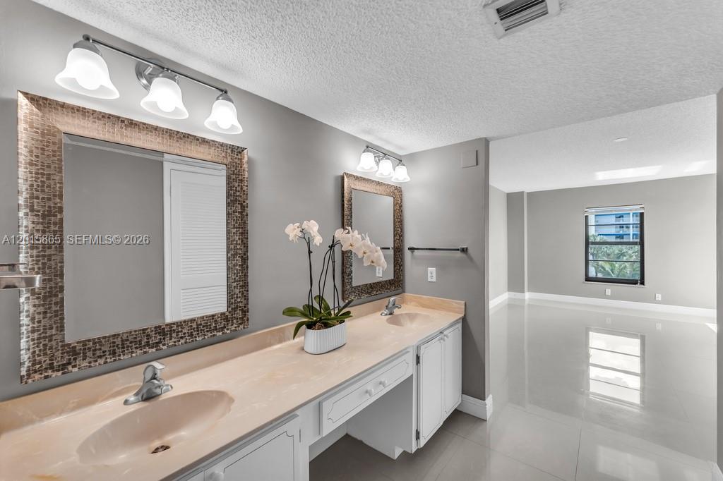 3100 NE 48th St #318 Fort Lauderdale, FL 33308