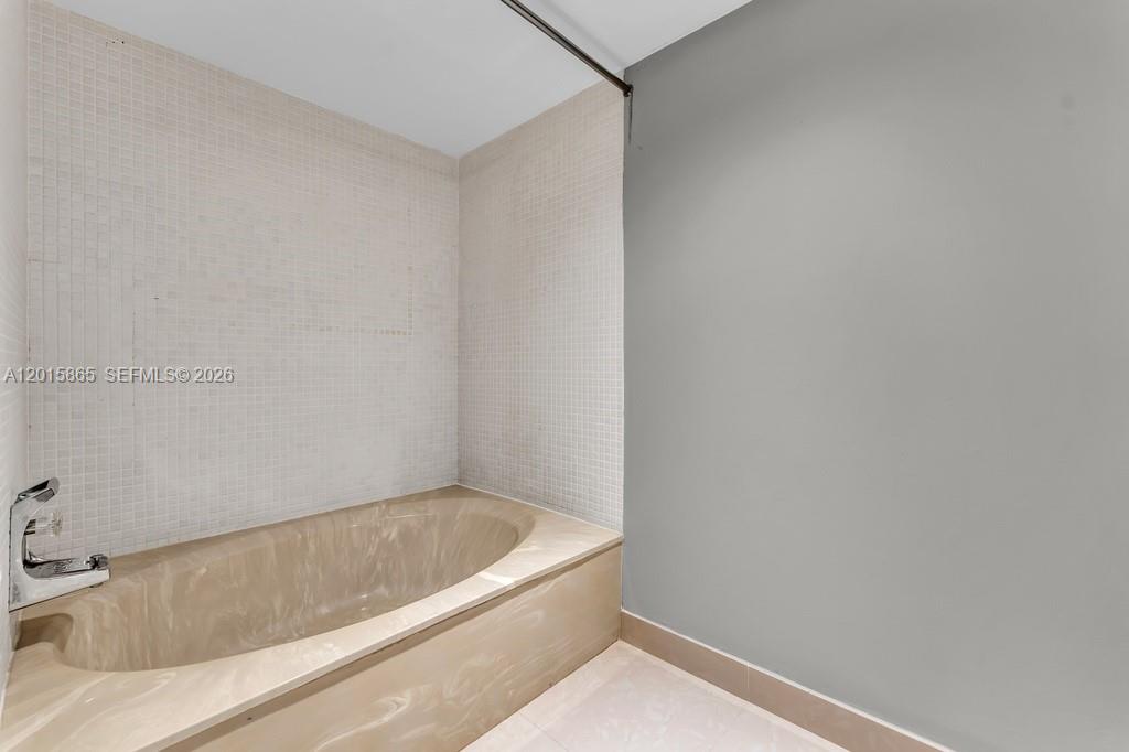 3100 NE 48th St #318 Fort Lauderdale, FL 33308