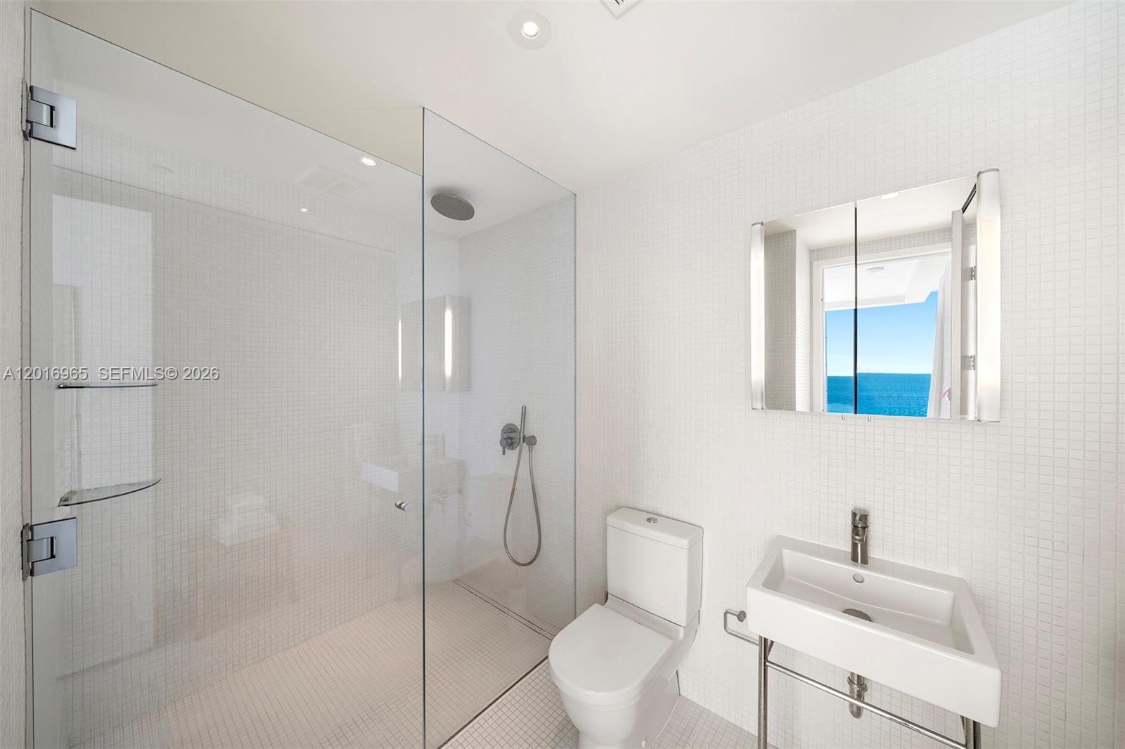 2901 Collins Ave #901 Miami Beach, FL 33140