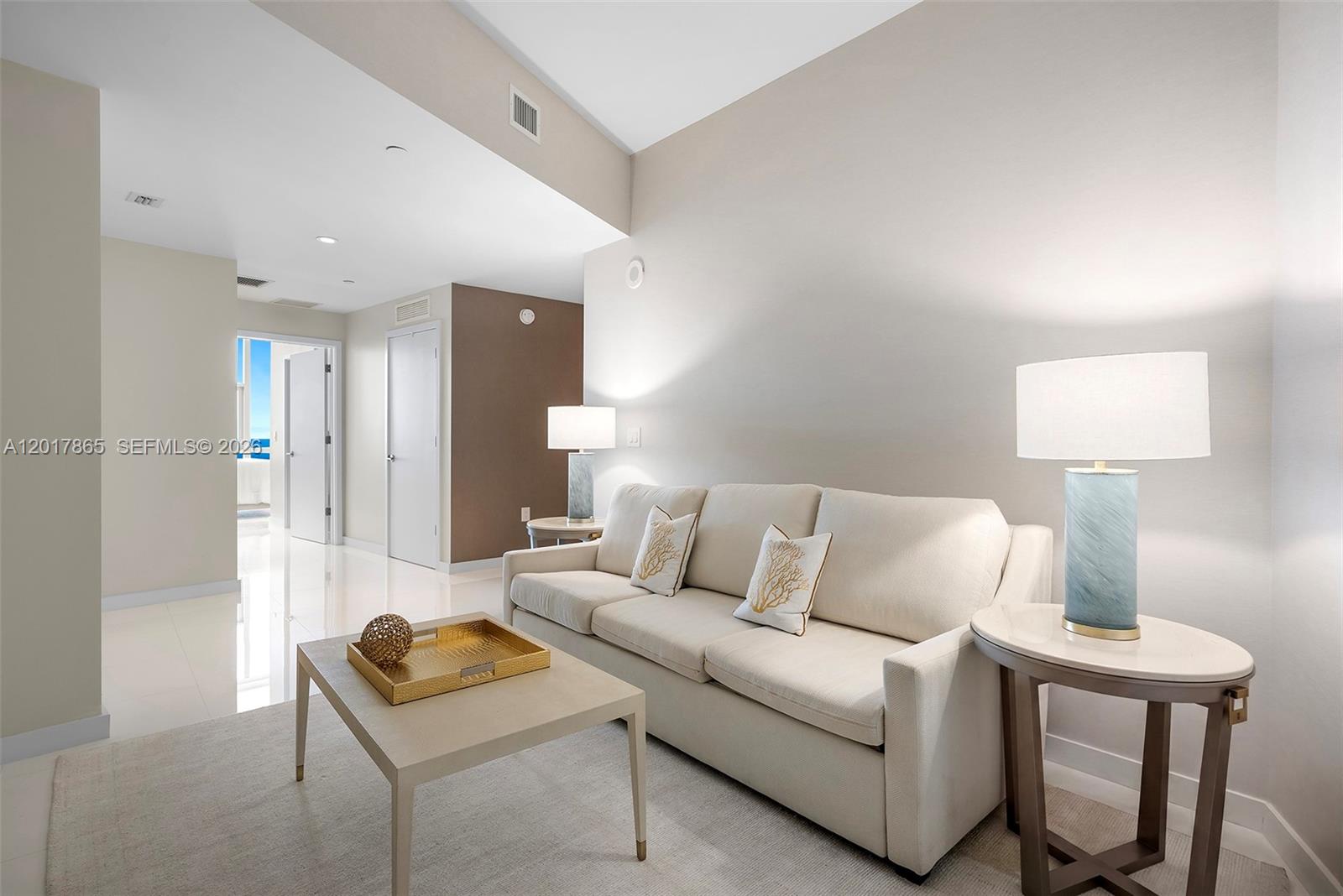 851 NE 1st Ave #3711 Miami, FL 33132