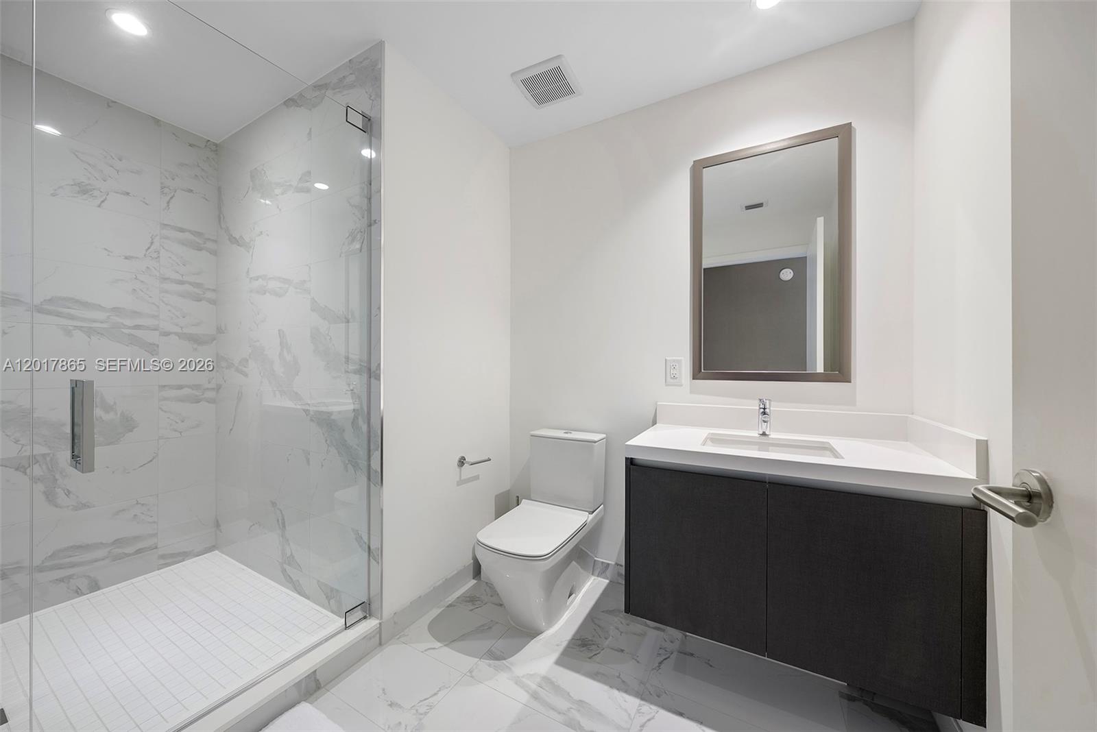 851 NE 1st Ave #3711 Miami, FL 33132
