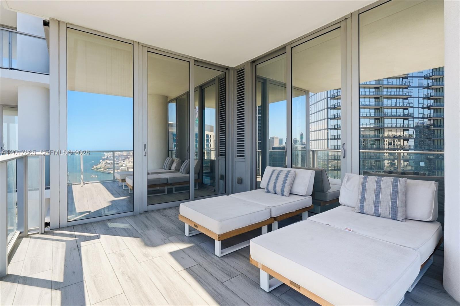 851 NE 1st Ave #3711 Miami, FL 33132