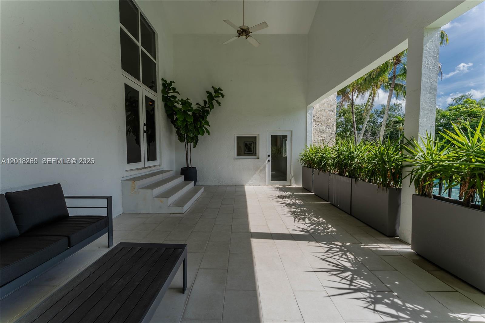 9715 SW 89th Ct Miami, FL 33176