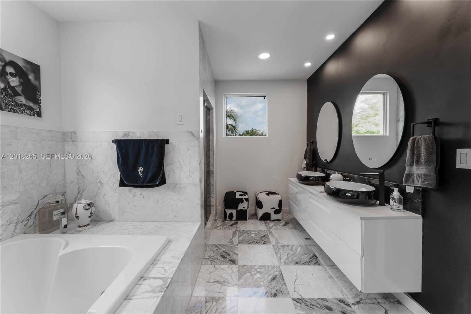 9715 SW 89th Ct Miami, FL 33176