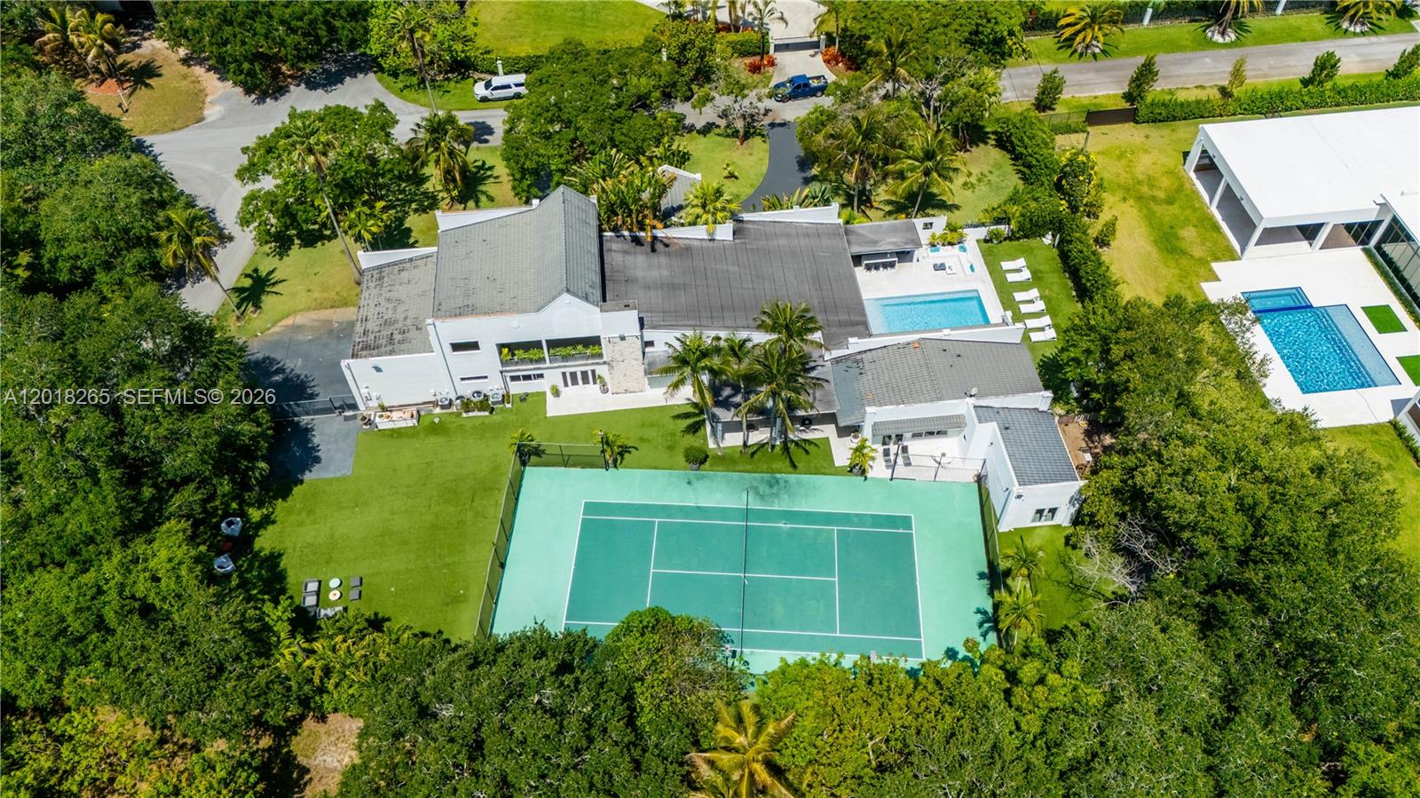 9715 SW 89th Ct Miami, FL 33176