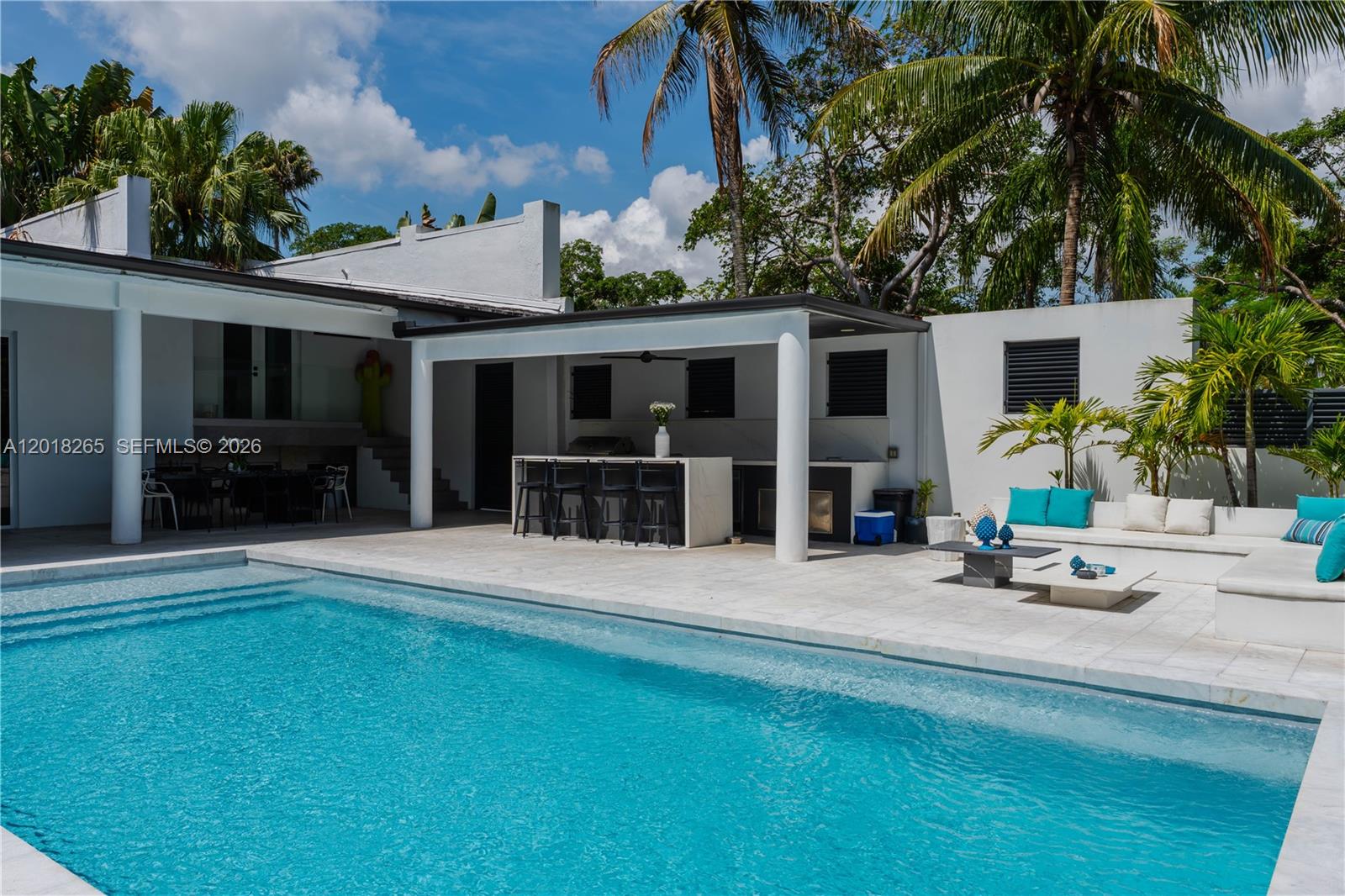 9715 SW 89th Ct Miami, FL 33176